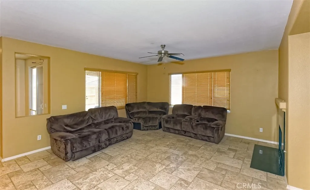 12380 Domingo, Victorville, California 92392 home-pic-13