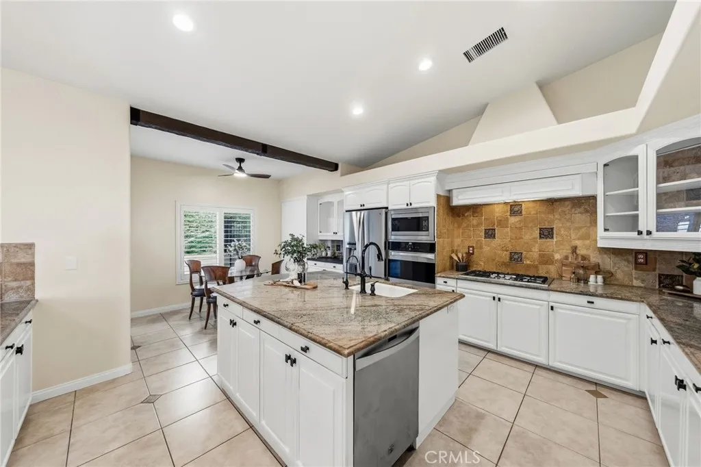 40055 Valle Vista, Murrieta, California 92562 home-pic-19