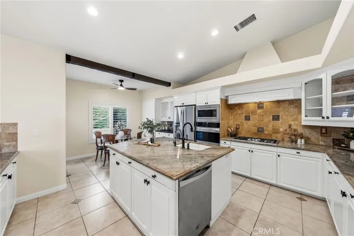 40055 Valle Vista, Murrieta, California 92562