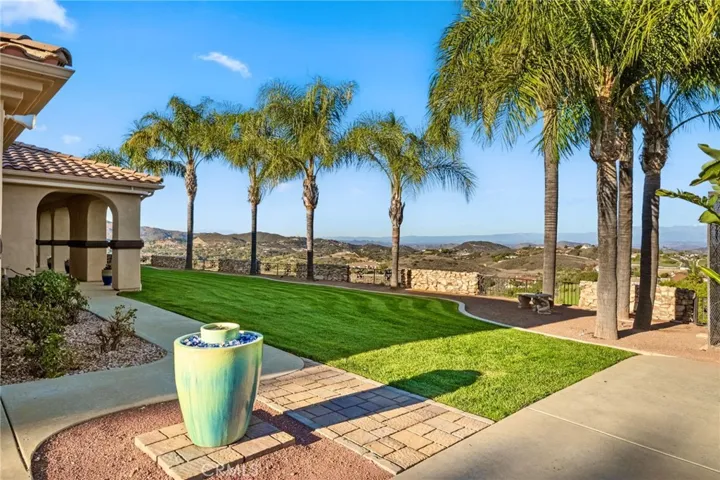 40055 Valle Vista, Murrieta, California 92562