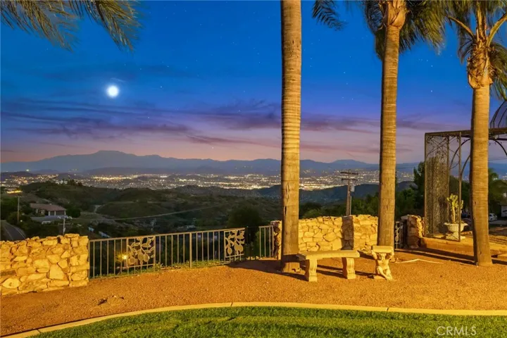 40055 Valle Vista, Murrieta, California 92562