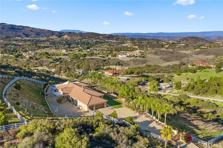 40055 Valle Vista, Murrieta, California 92562