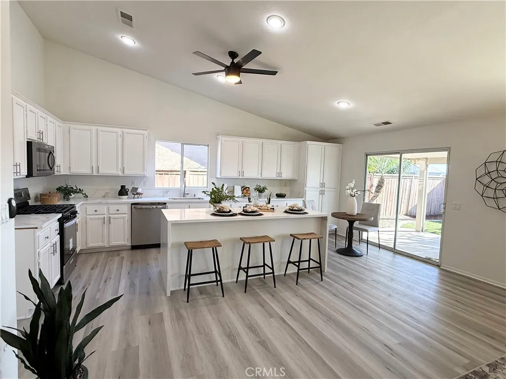 25491 Mountain Springs, Menifee, California 92584 home-pic-9