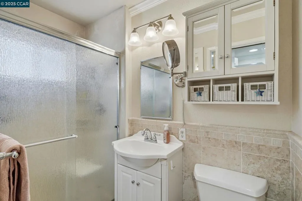 7519 Driftwood Way, Pleasanton, California 94588 home-pic-33