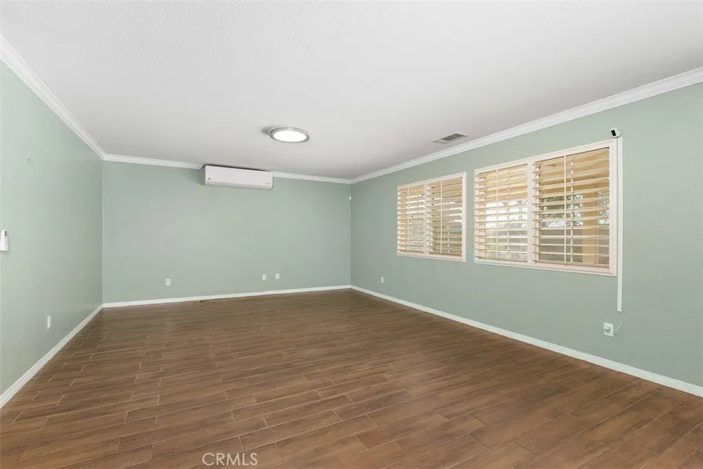 4310 Almaterra, Perris, California 92571 home-pic-5