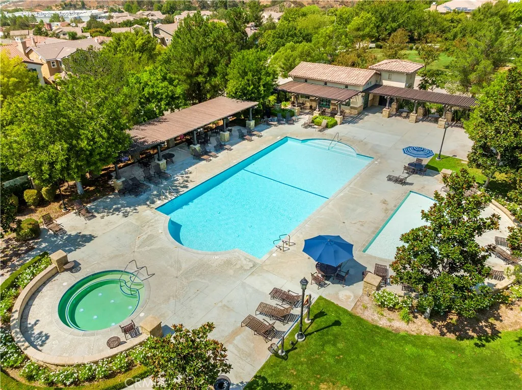 24332 Lorenzo, Valencia, California 91355 home-pic-26