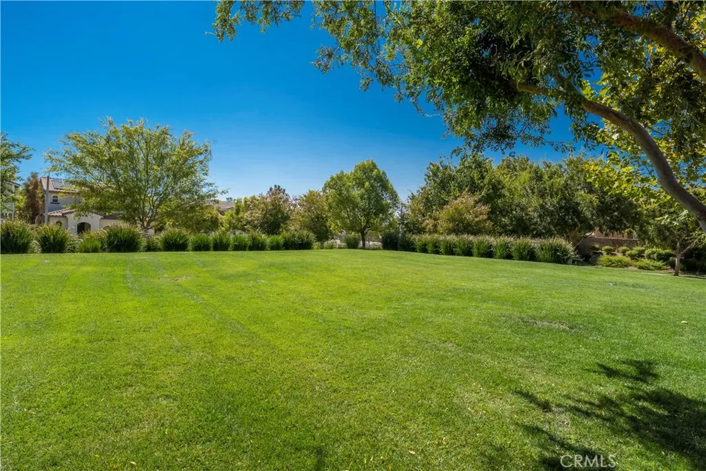 24332 Lorenzo, Valencia, California 91355 home-pic-32