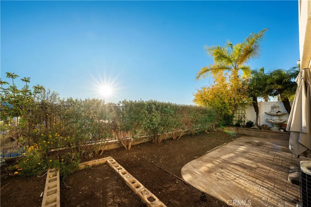 24332 Lorenzo, Valencia, California 91355 home-pic-13
