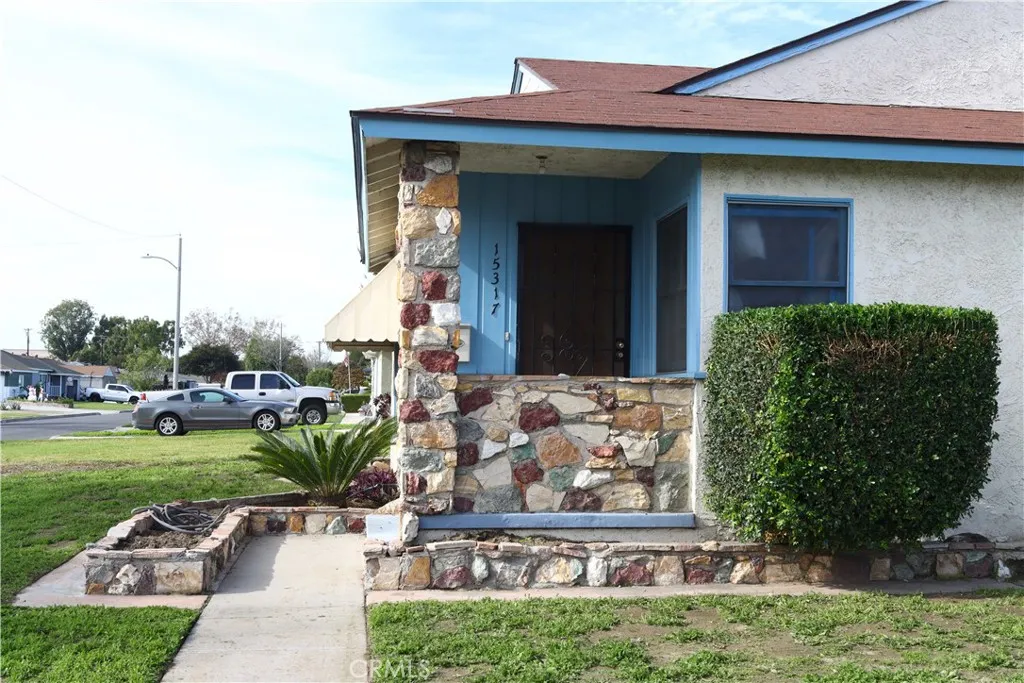 15317 Carfax, Bellflower, California 90706 home-pic-2