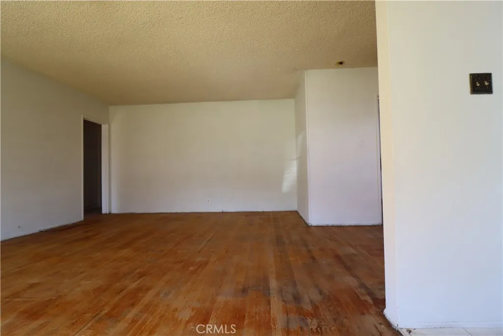 15317 Carfax, Bellflower, California 90706 home-pic-9