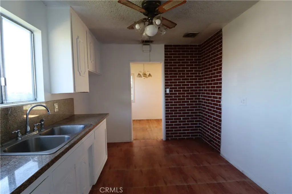 15317 Carfax, Bellflower, California 90706 home-pic-59