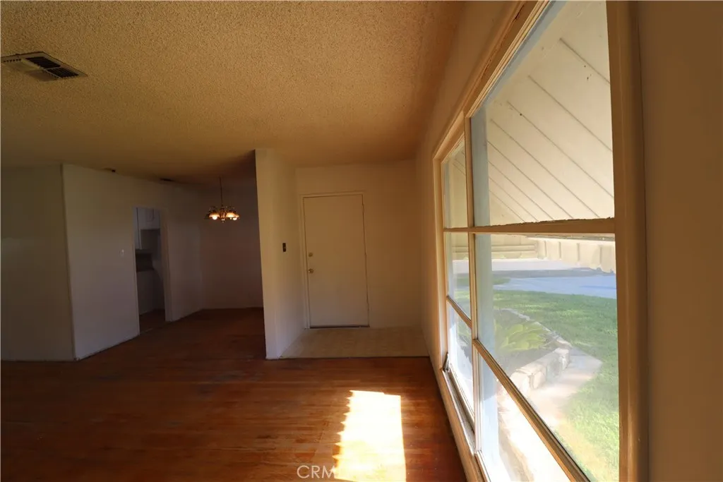 15317 Carfax, Bellflower, California 90706 home-pic-7