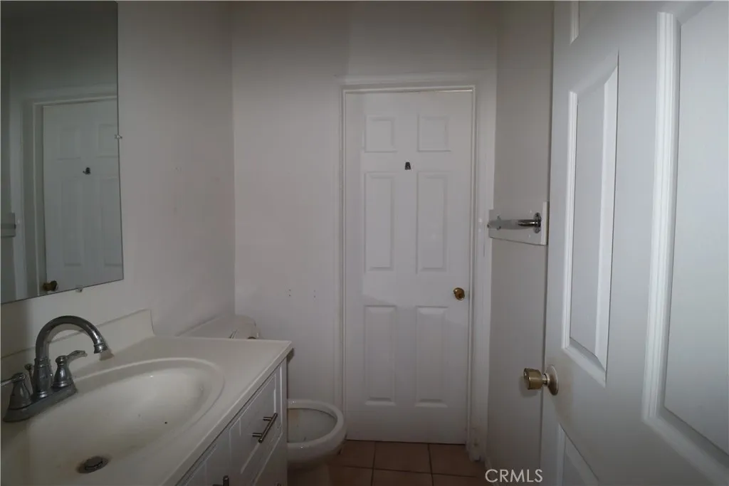 15317 Carfax, Bellflower, California 90706 home-pic-47