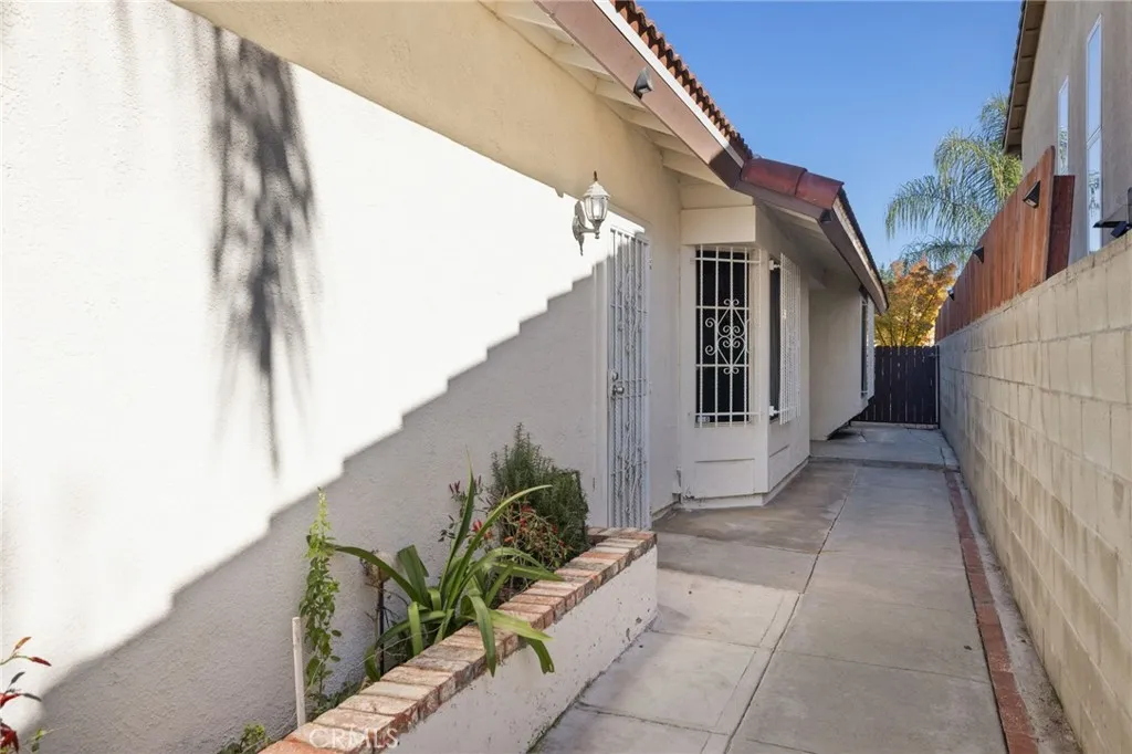 310 S Paulsen, Compton, California 90220 home-pic-22