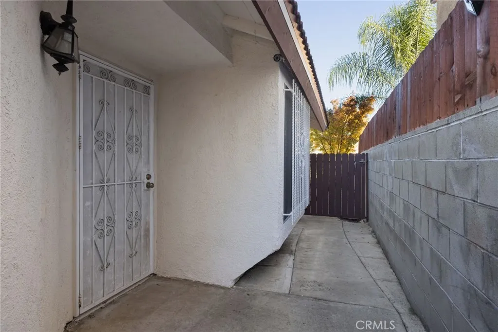 310 S Paulsen, Compton, California 90220 home-pic-21