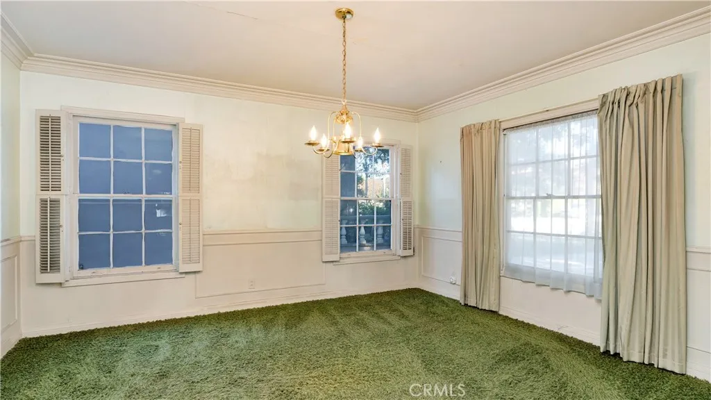 1804 N Heliotrope Drive, Santa Ana, California 92706 home-pic-16