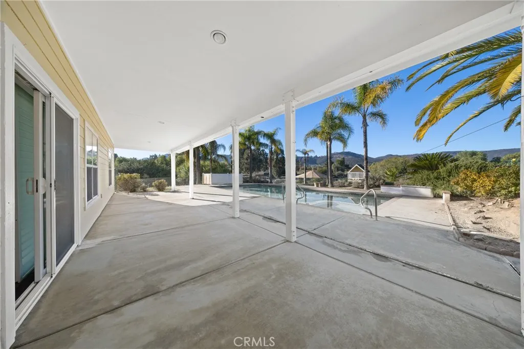 42300 Fig Street, Murrieta, California 92562 home-pic-31