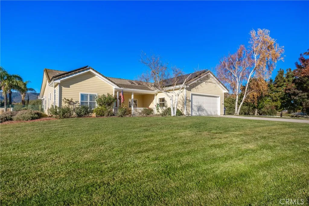 42300 Fig Street, Murrieta, California 92562 home-pic-6