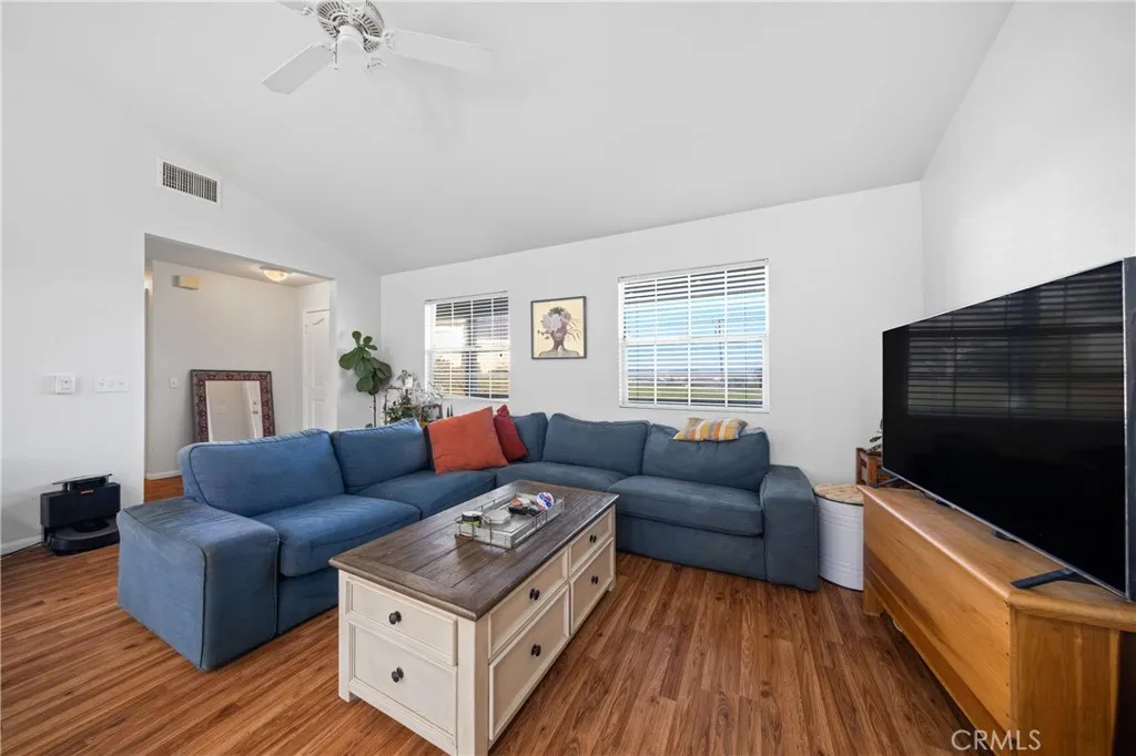 42300 Fig Street, Murrieta, California 92562 home-pic-41
