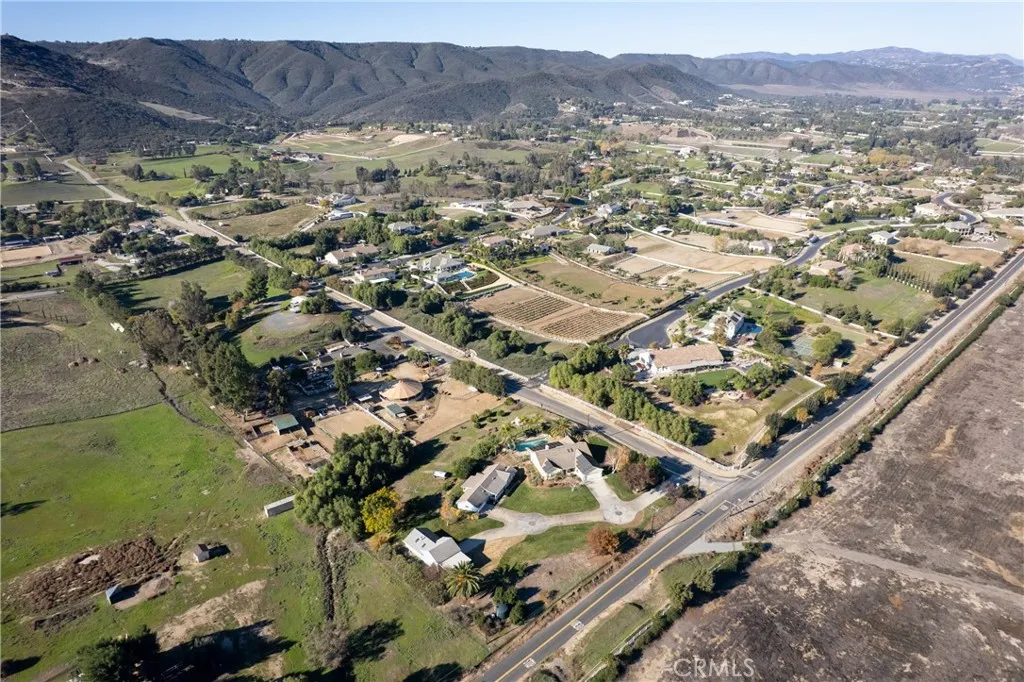 42300 Fig Street, Murrieta, California 92562 home-pic-69