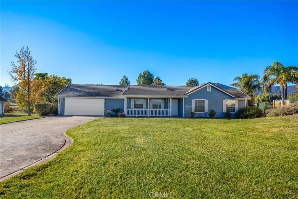 42300 Fig Street, Murrieta, California 92562 home-pic-33
