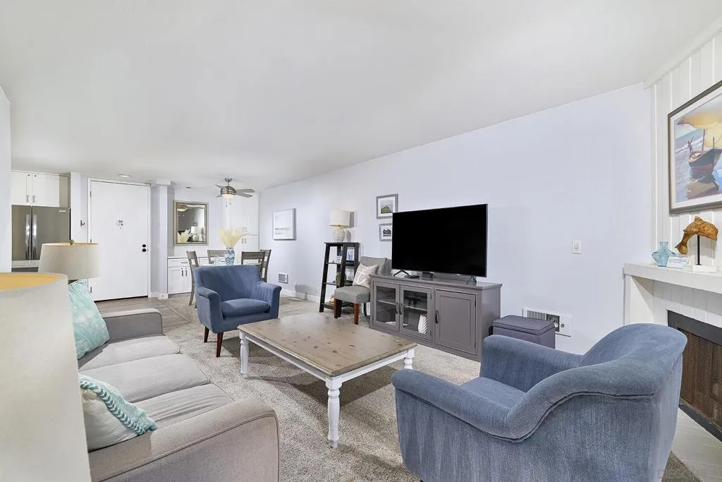 999 N Pacific St F204, Oceanside, California 92054 home-pic-13