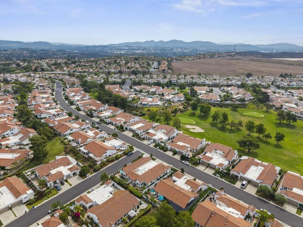 4994 Alicante Way, Oceanside, California 92056 home-pic-52