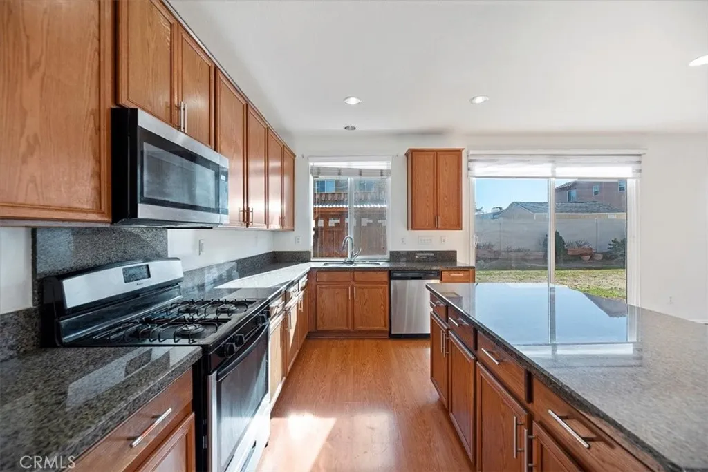 13223 Concord Drive, Victorville, California 92392 home-pic-21