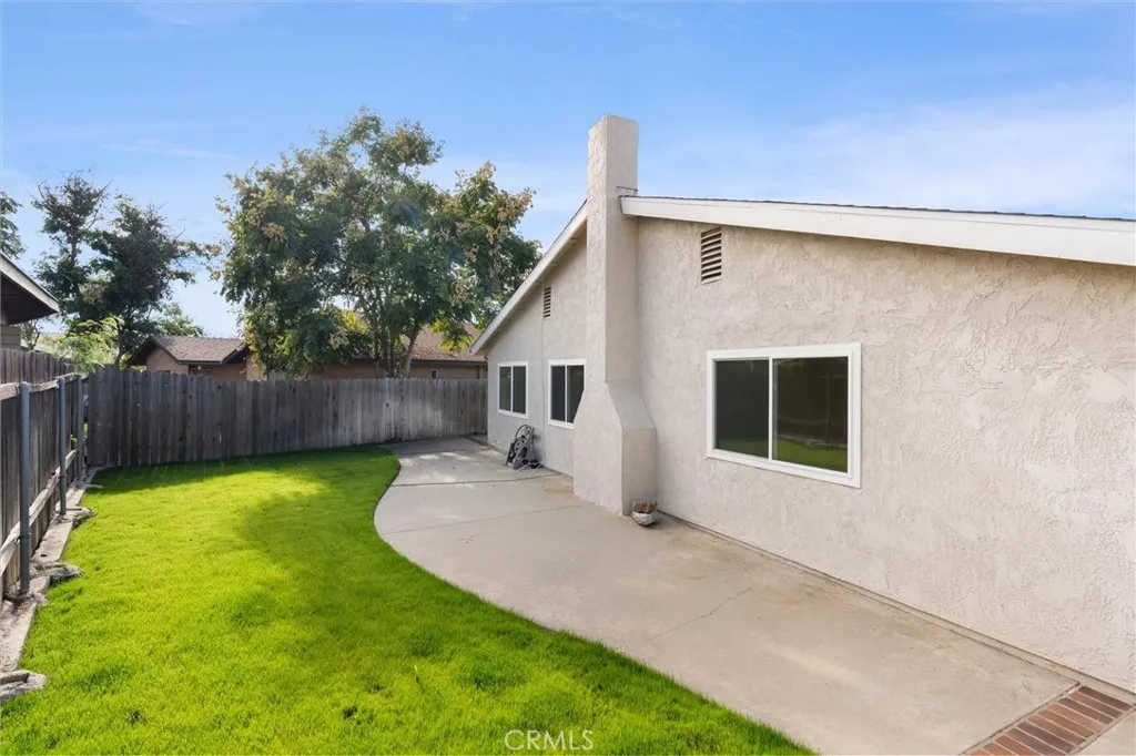 618 S Sally Lee Street, Azusa, California 91702 home-pic-18