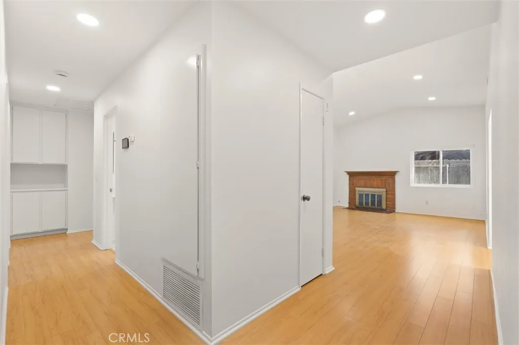 618 S Sally Lee Street, Azusa, California 91702 home-pic-6