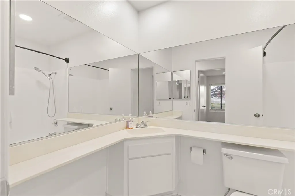 618 S Sally Lee Street, Azusa, California 91702 home-pic-14