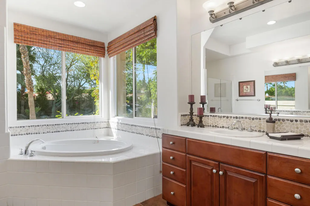 155 Bellini Way, Palm Desert, California 92211 home-pic-8