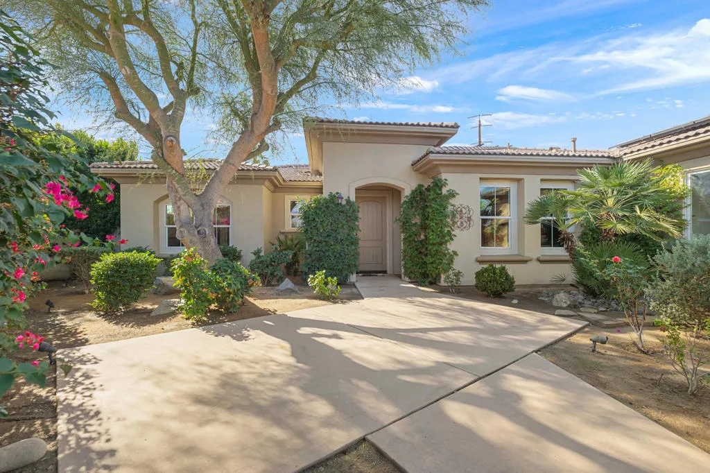155 Bellini Way, Palm Desert, California 92211 home-pic-2