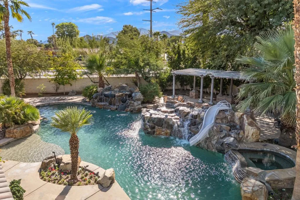 155 Bellini Way, Palm Desert, California 92211 home-pic-33