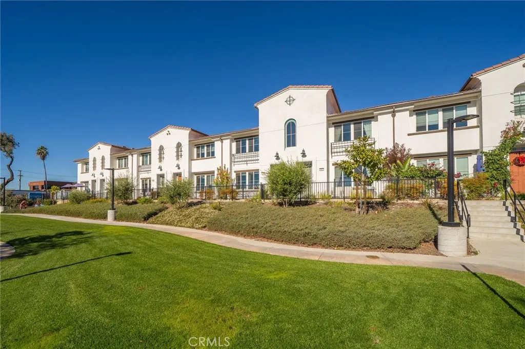 1018 Shiba Court, Upland, California 91786 home-pic-3