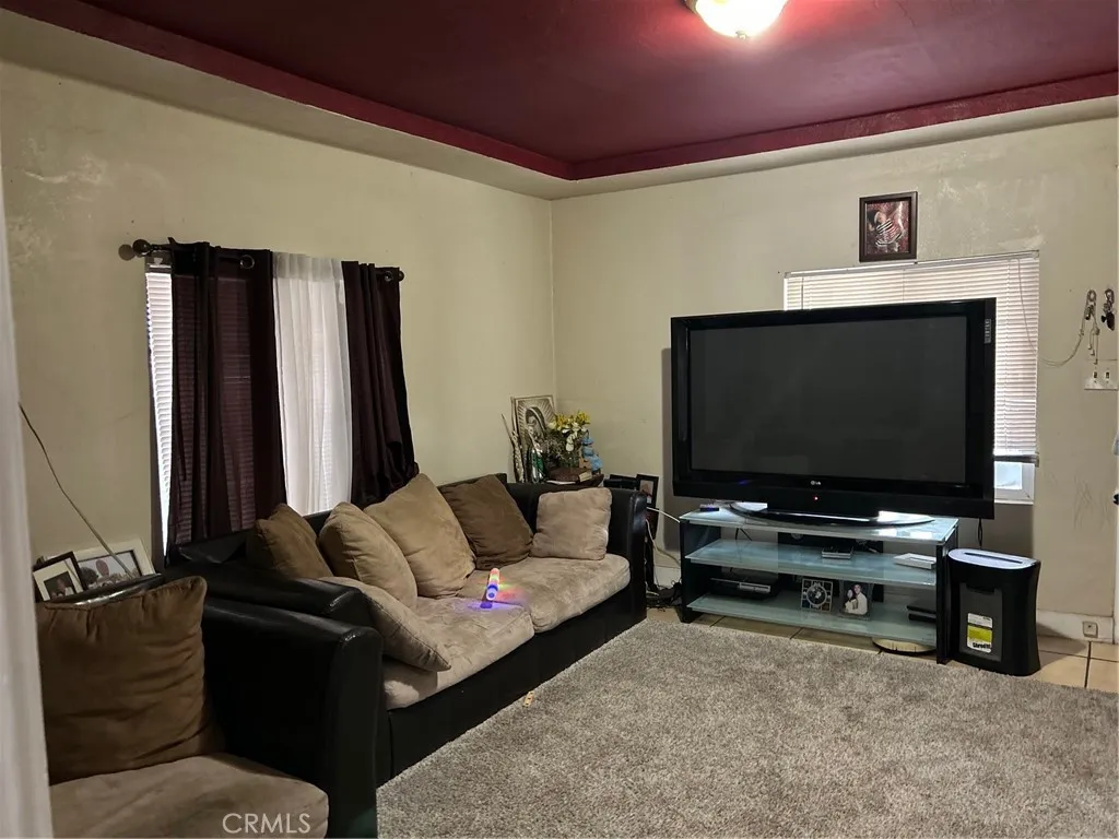 994 Magnolia, San Bernardino, California 92411 home-pic-7