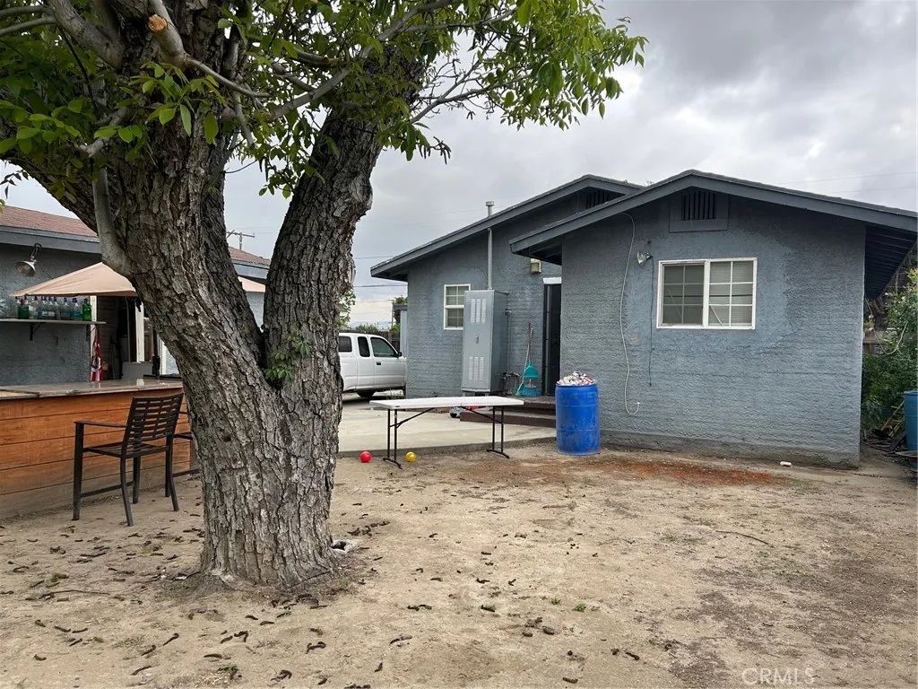 994 Magnolia, San Bernardino, California 92411 home-pic-3
