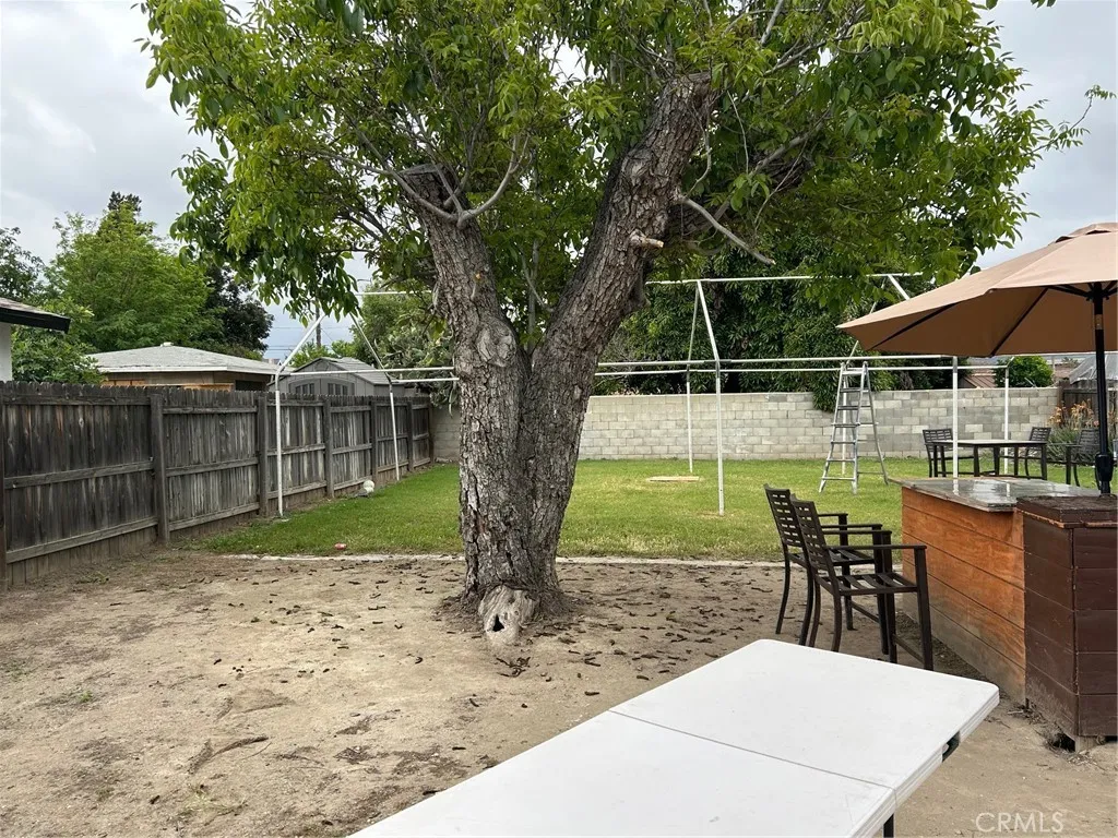 994 Magnolia, San Bernardino, California 92411 home-pic-6