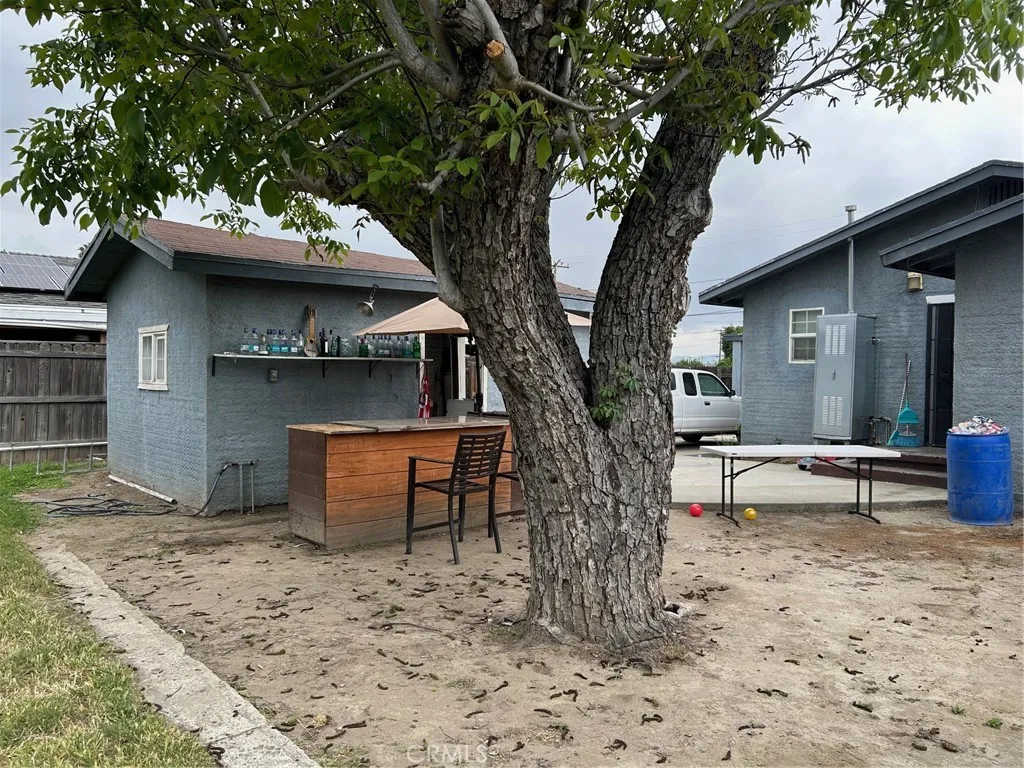 994 Magnolia, San Bernardino, California 92411 home-pic-4