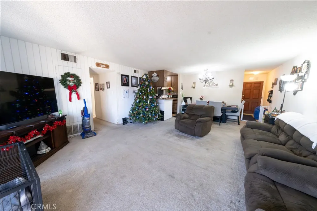 5700 Etiwanda Avenue 149, Tarzana, California 91356 home-pic-10