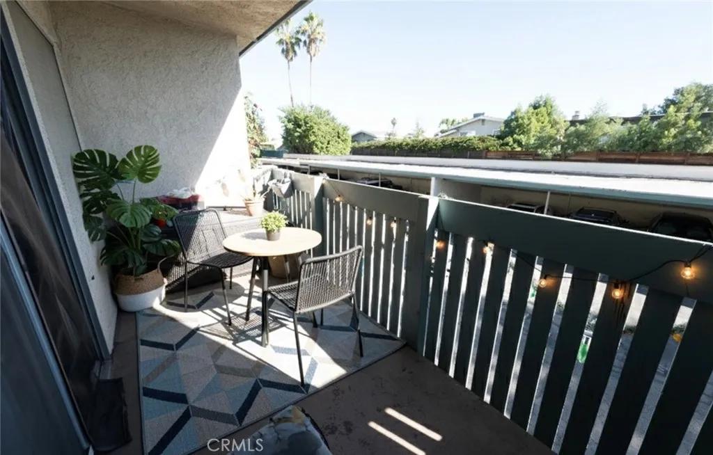5700 Etiwanda Avenue 149, Tarzana, California 91356 home-pic-24