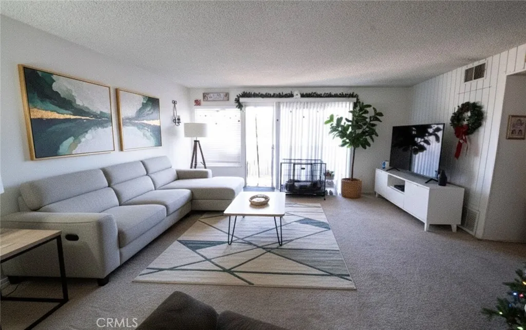5700 Etiwanda Avenue 149, Tarzana, California 91356 home-pic-8