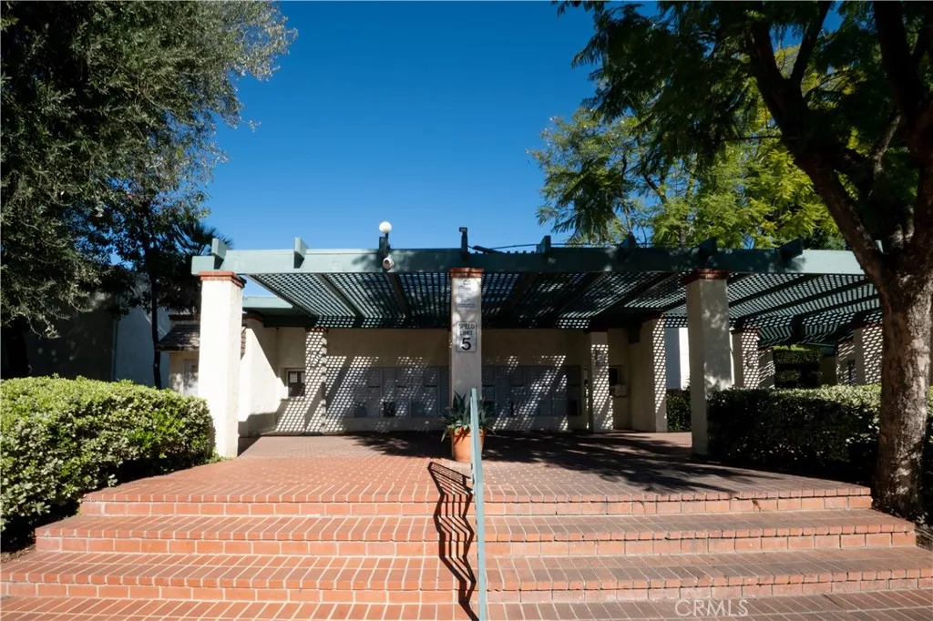 5700 Etiwanda Avenue 149, Tarzana, California 91356 home-pic-30