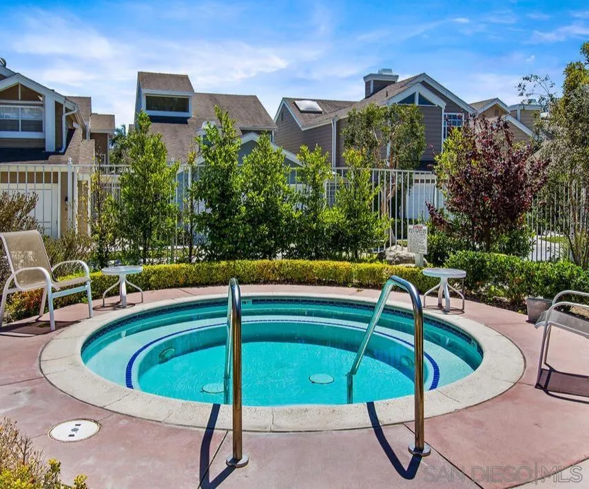 13078 Mindanao Way 101, Marina Del Rey, California 90292 home-pic-6