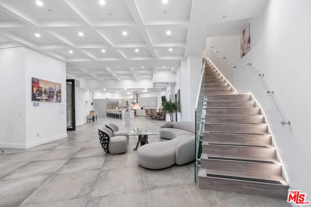 6181 Temple Hill Drive, Los Angeles, California 90068 home-pic-18