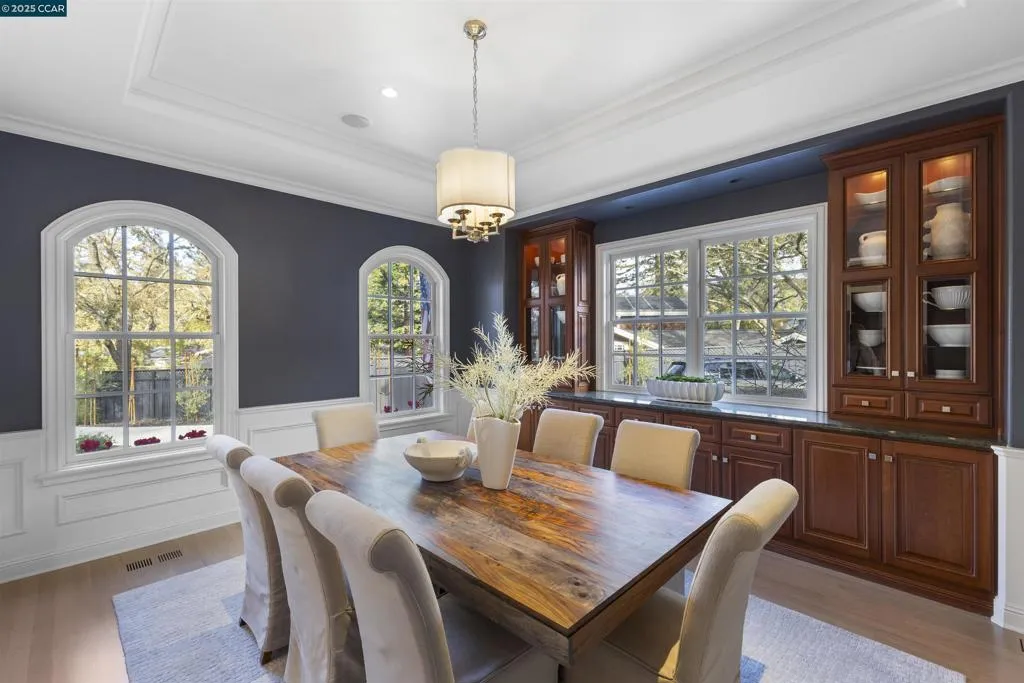 1826 Alameda Diablo, Diablo, California 94528 home-pic-4