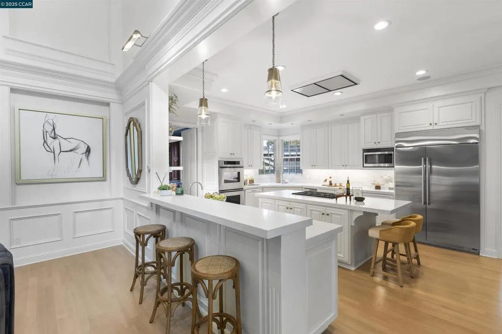 1826 Alameda Diablo, Diablo, California 94528 home-pic-16