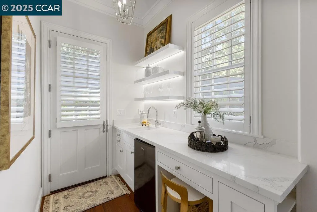 1826 Alameda Diablo, Diablo, California 94528 home-pic-29