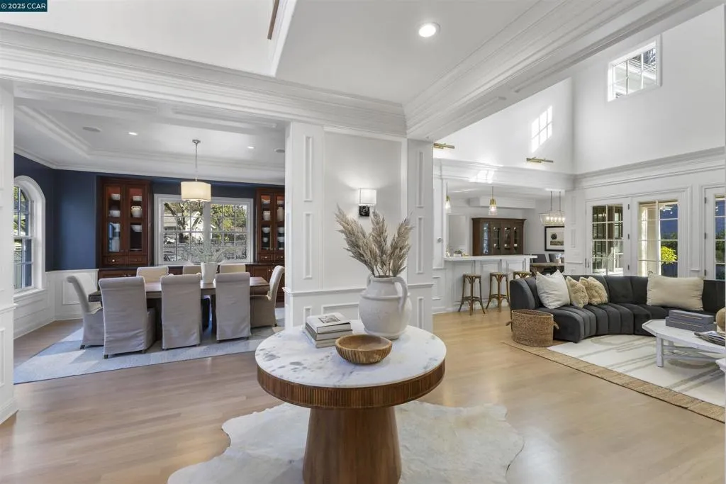 1826 Alameda Diablo, Diablo, California 94528 home-pic-3