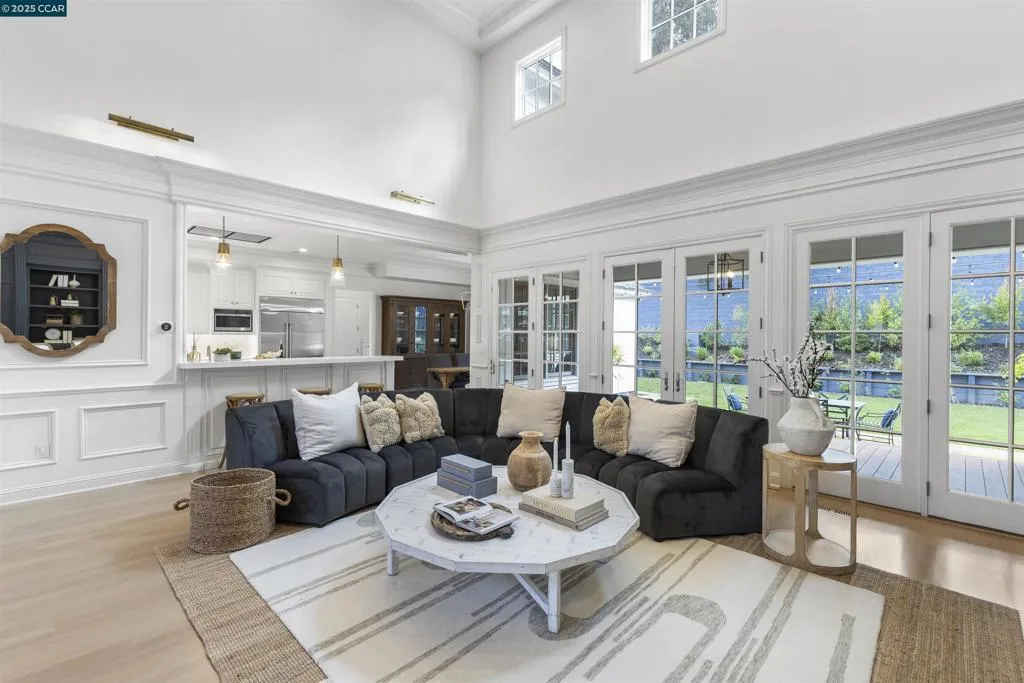 1826 Alameda Diablo, Diablo, California 94528 home-pic-8